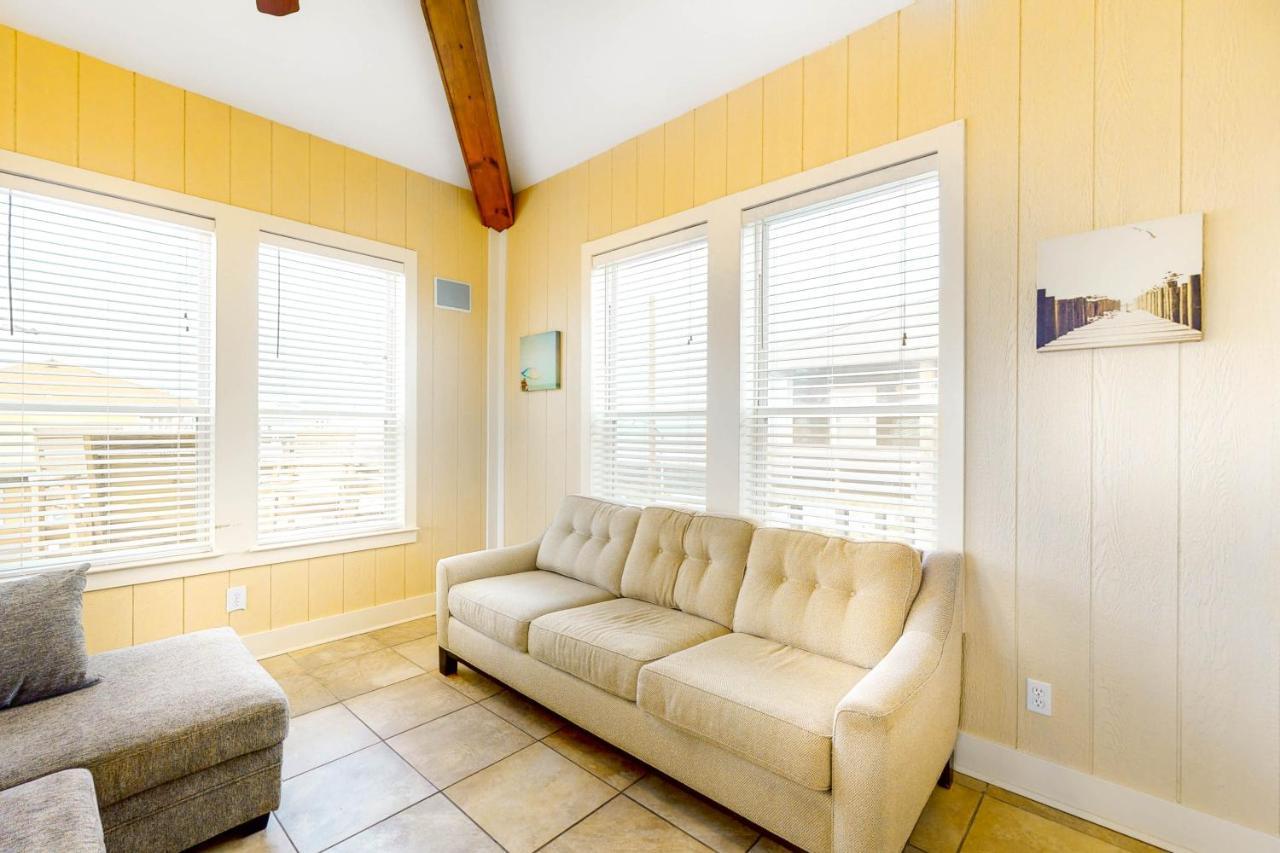 Coastal Cabana Crystal Beach Exterior foto
